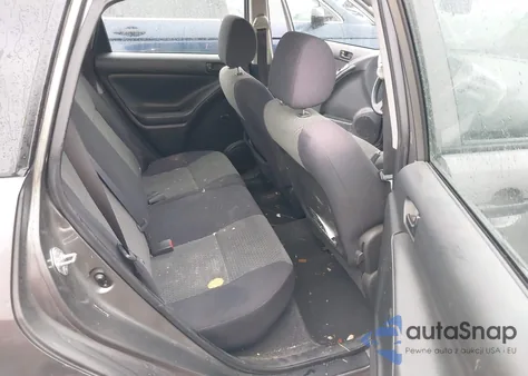 2006 Toyota Matrix z USA, uszkodzony, nr VIN 2T1LR32E36C562857